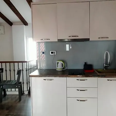 Apartment Nikolla 6 Split