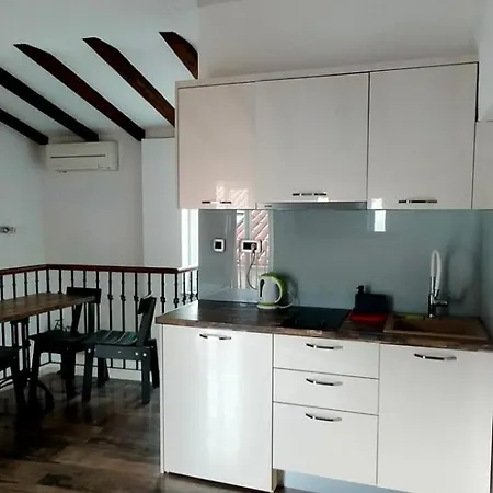 Apartment Nikolla 6 Split
